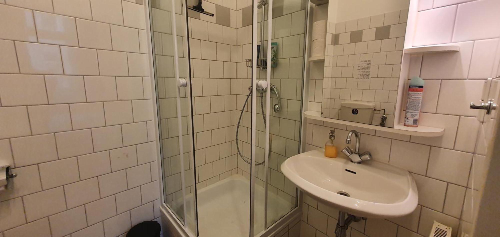 Quiet 2-Room Flat, Walking Distance To City Centre Wien Eksteriør billede