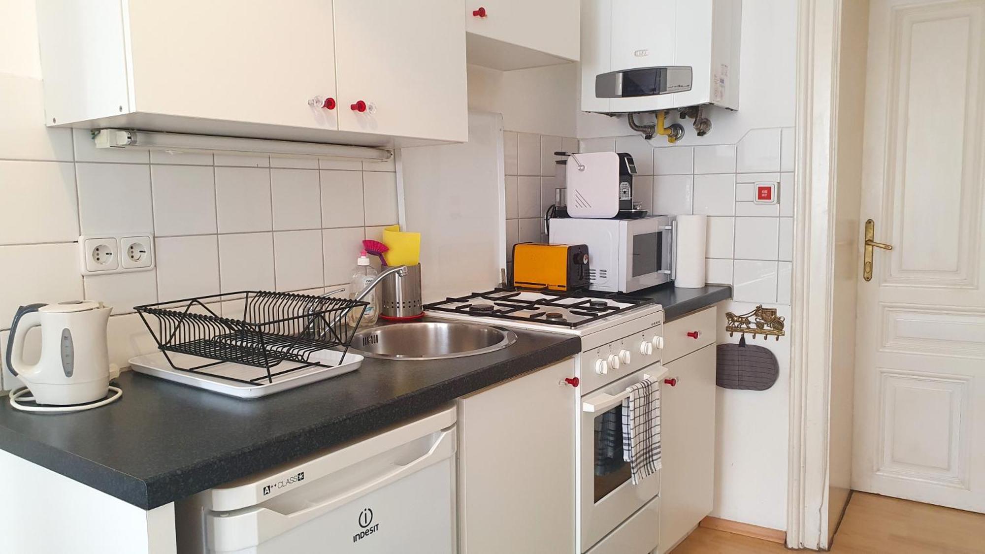 Quiet 2-Room Flat, Walking Distance To City Centre Wien Eksteriør billede