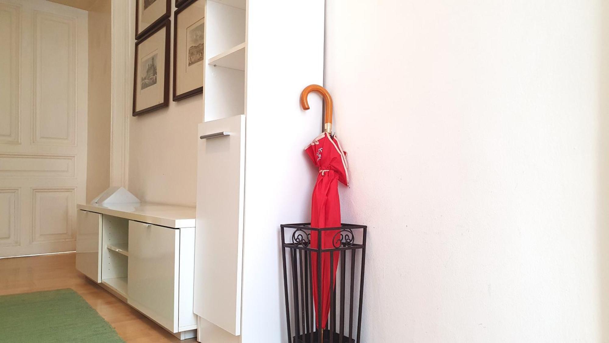 Quiet 2-Room Flat, Walking Distance To City Centre Wien Eksteriør billede